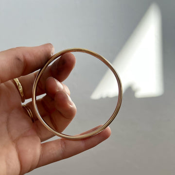 Maya Bangle 9ct Yellow Gold